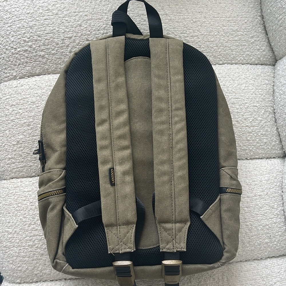Cocoon Canvas Laptop Backback - Picture 11 of 11